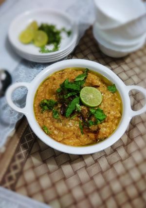 A picture of Oats haleem.