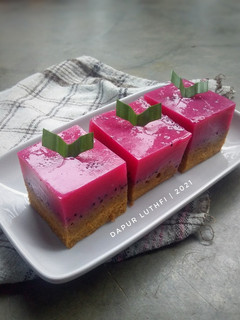Foto resep Bolu Puding Buah Naga