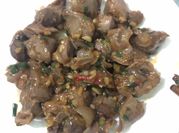 A picture of mề gà xào