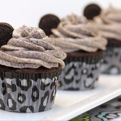 A picture of Oreo Cupcakes😍.