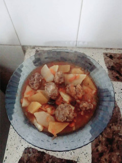 Una foto de Albóndigas con estofado