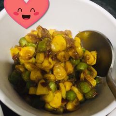 A picture of Peas corn chaat.