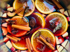 Hình của món Da Lat mulled wine - rượu vang nấu Đà Lạt.