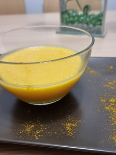 Una foto de Crema de calabaza con toque de curry