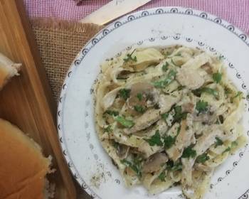 Popular Cuisine Chicken alfredo Savory Delicious