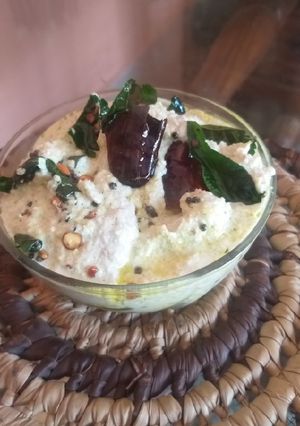 A picture of Fresh coconut chutney.