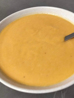 Una foto de Crema de calabaza y chayote