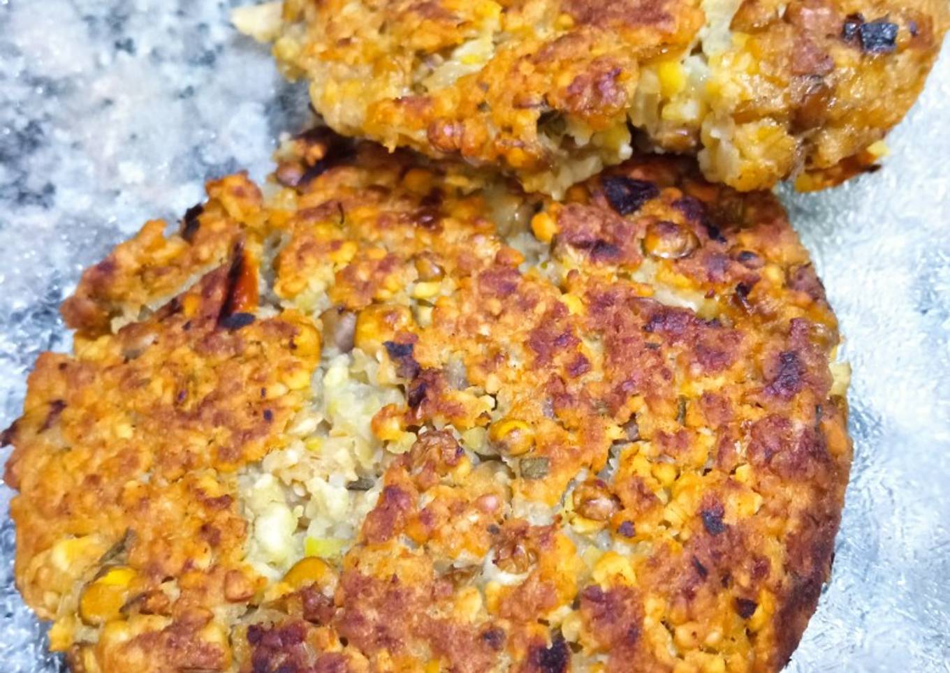 Hamburguesas de garbanzos triturados y lentejas