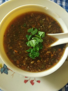 હોટ એન્ડ સોર સૂપ(hot and sour soup recipe in Gujarati) રેસીપી મુખ્ય ફોટો