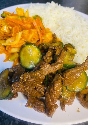 A picture of Korean Beef with Cucumber.