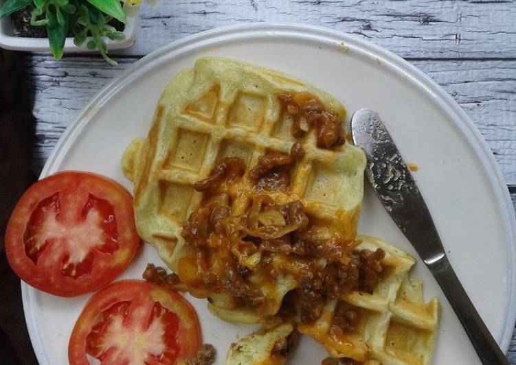 Resep: Waffle Kentang Saos Bolognese yang Lezat