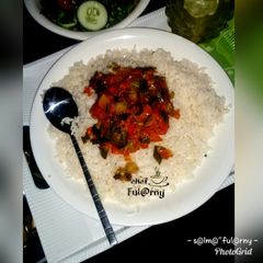 A picture of White rice with source by s@lma ful@rny...
