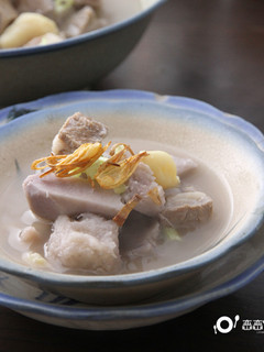蒜香芋頭排骨湯by戀戀家 的食譜成品照片