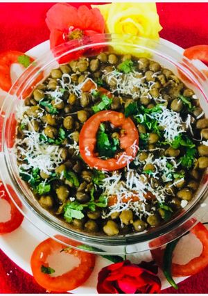 A picture of Punjabi ChanaMasala.