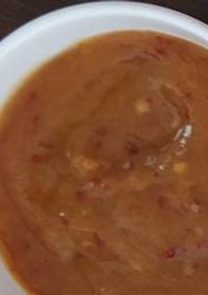 कच्चे आम और लहसुन की चटनी (kache aam aur lehsun ki chutney recipe in Hindi) रेसिपी मुख्य फोटो