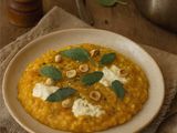 396 Risotto alla zucca con stracciatella e nocciole