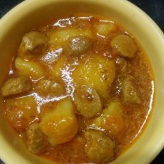 A picture of Aloo Soyabean sabzi.