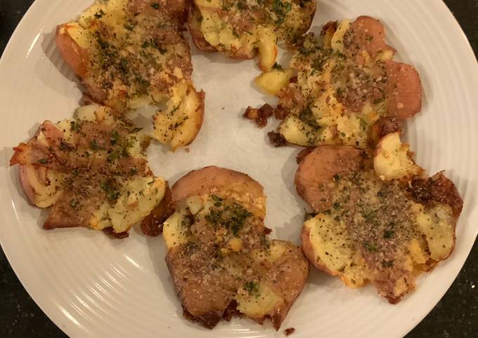 Step-by-Step Guide to Make Super Quick Homemade Smashed Potatoes