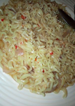 A picture of Noodles.