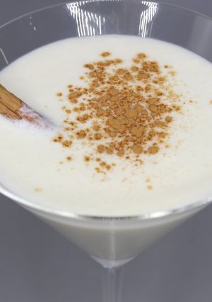 Una foto de Coquito puertorriqueño