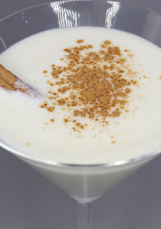 Una foto de Coquito puertorriqueño