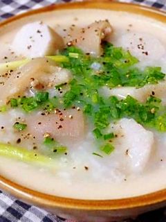 Hình của món Cháo khoai sọ nấu đuôi heo.