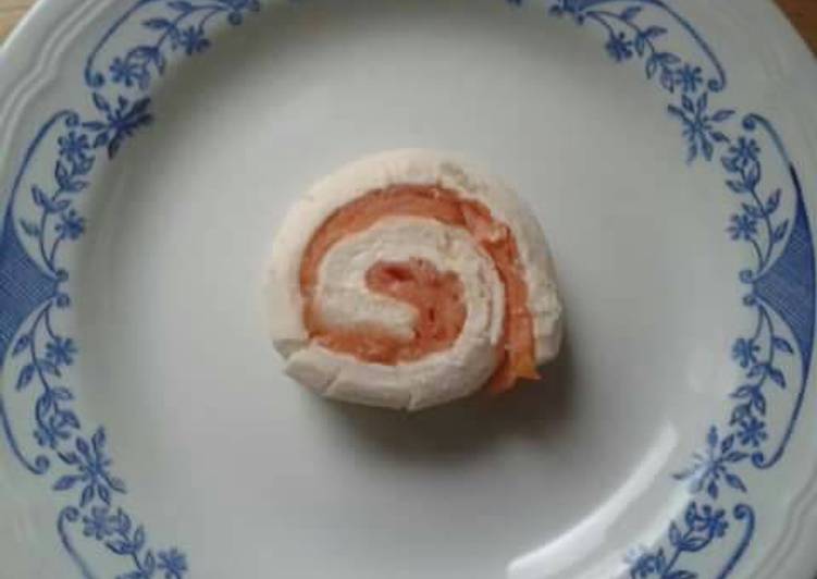 Espiral de salmón ahumado y crema de queso