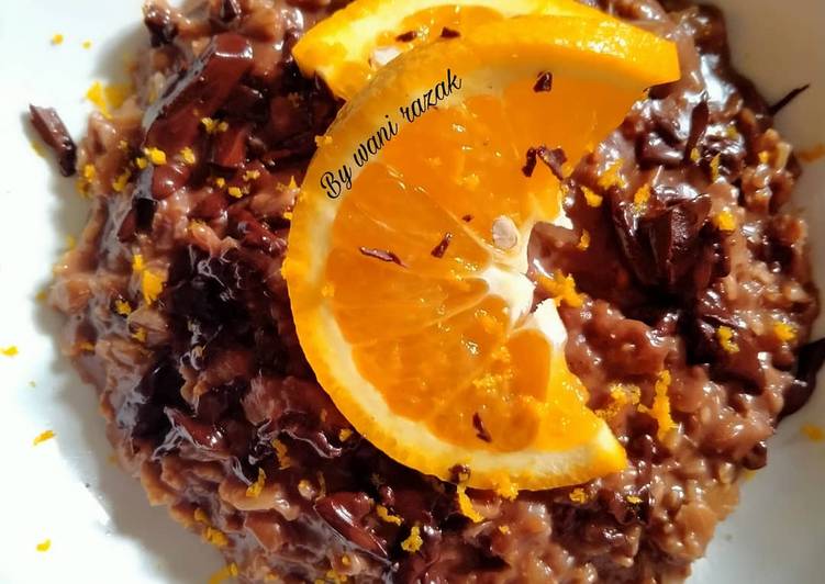 Chocolate orange oat porridge