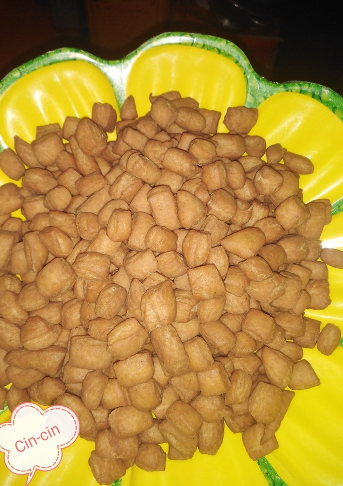 A picture of Cin-cin.