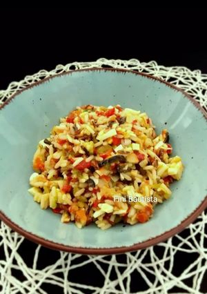 Una foto de Ensalada de arroz con vinagreta de cherrys y pimiento