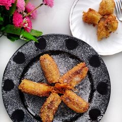 A picture of Cheesy and Crispy Banana Fritters.