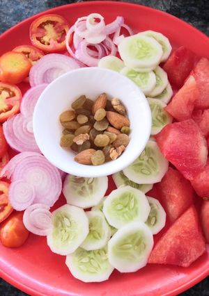 A picture of Breakfast Salad.