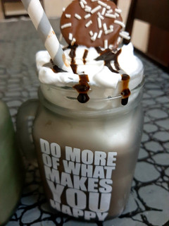 A picture of Oreo milkshake.