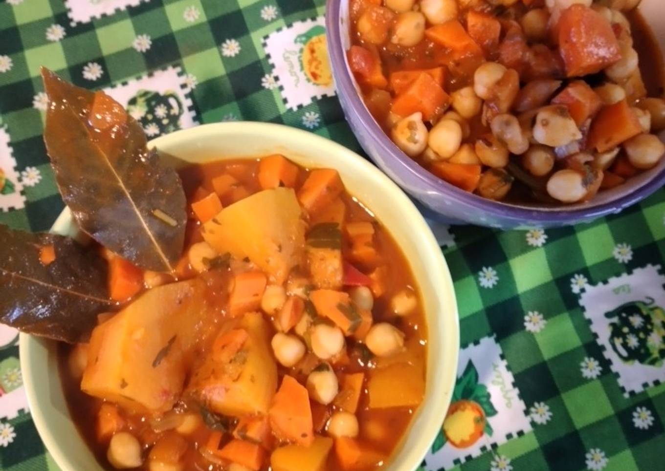 Cazuela de garbanzos vegetariana