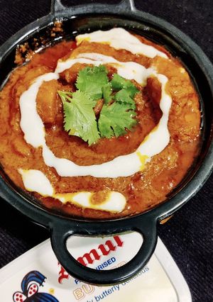 A picture of Butter Chicken.