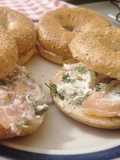 Bagels με καπνιστό σολομό