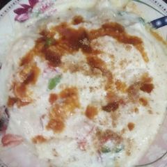 A picture of Dahi phulkian.