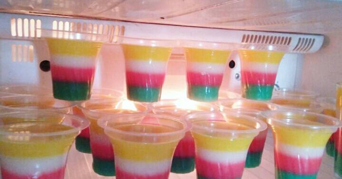 Resep Puding Jelly Susu Pelangi oleh nastriasih Cookpad