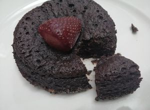 صورة لوصفة 🥧 كيتو براوني ماغ كيك بالميكرويف 🍫
