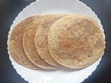 गुळपोळी (Gulpoli Recipe In Marathi)