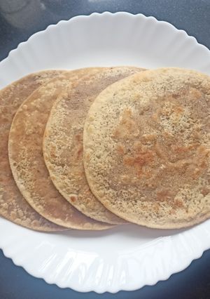 गुळपोळी (Gulpoli Recipe In Marathi) रेसिपी चे मुख्य फोटो 