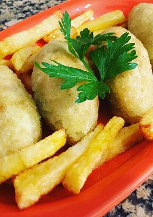 A picture of Lentil Kibbeh.