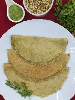 મગ ની દાળ ના ચિલ્લા રેસીપી મુખ્ય ફોટો