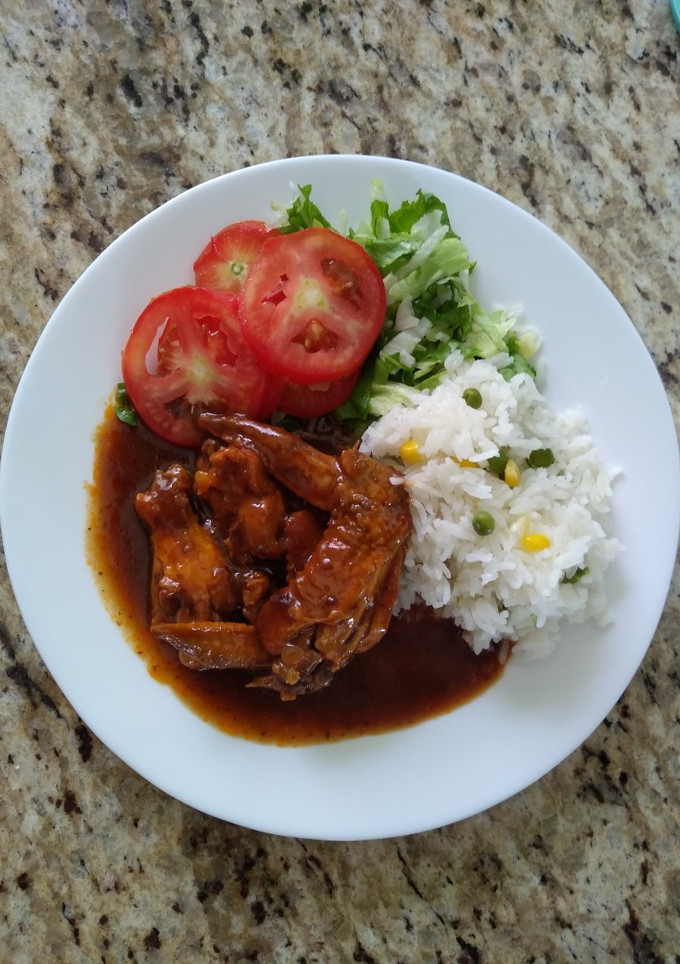 Una foto de Alitas de pollo en salsa borracha de tamarindo