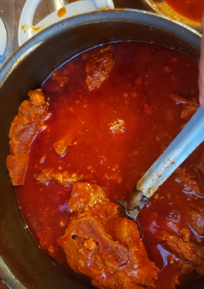 Una foto de Espinazo de cerdo con caldo