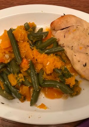 MÉZES-MUSTÁROS CSIRKE SÜTŐTÖKKEL ÉS ZÖLDBABBAL! recept fotója