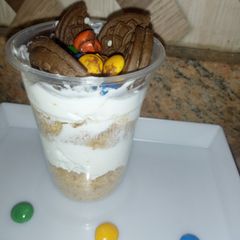 A picture of No bake dissert.