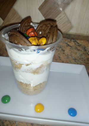 A picture of No bake dissert.