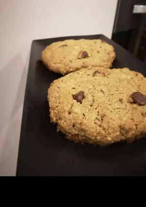 صورة لوصفة كوكيز الشوفان بدون دقيق شبه صحي ولذيذ 🍪