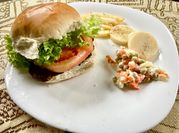 Una foto de pan de completos